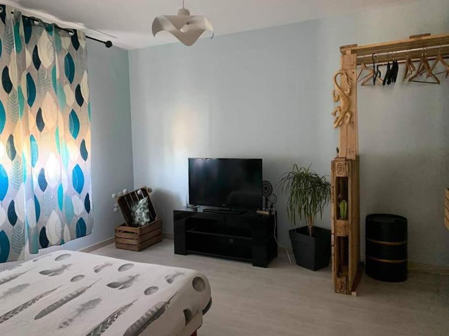 Gite Des Huskys Villa Tonnay-Charente Bagian luar foto